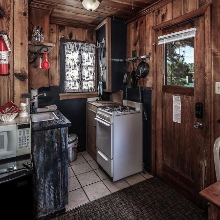 Apache Village 4, King Studio, Midtown, Sleeps 2 Ruidoso Extérieur photo